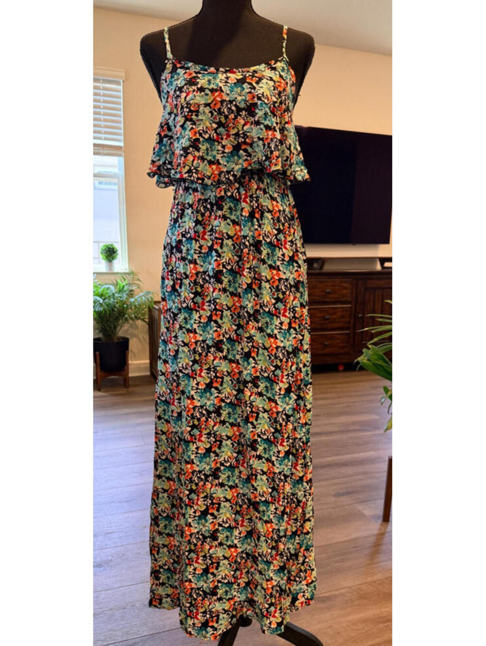 Crece - Floral Sleeveless Max Dress, Size Small